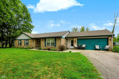 5311 300, New Palestine - 2