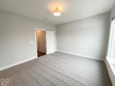 727 N Illinois Street #UNIT 208, Indianapolis - 4