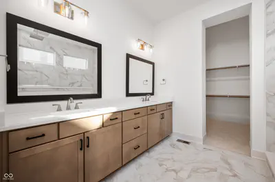 19720 Chatsworth Boulevard, Westfield - 9