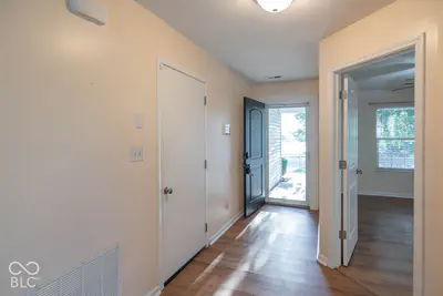 6336 Emerald Springs Drive, Indianapolis - 4