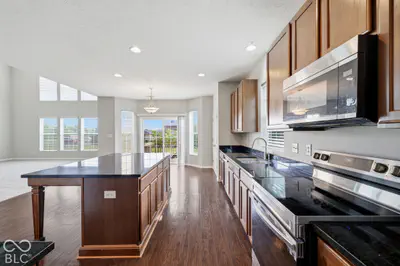 8110 Eskerban Drive, Avon - 7