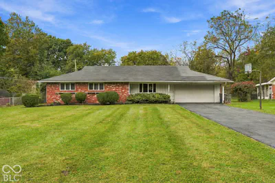 7926 Charlecot Drive, Indianapolis - 2