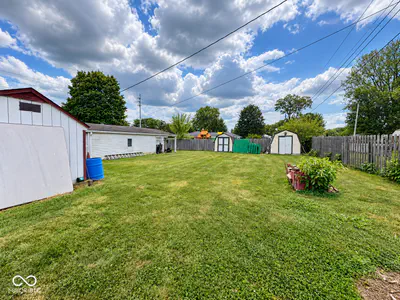 5498 Main Street, Avon - 10