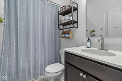 13746 N Clara Court, Camby - 22