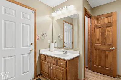 1048 Cobblefield Way, Greenfield - 35