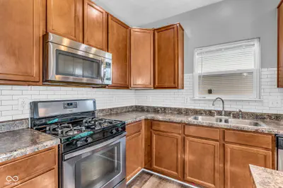 5859 Edelle Drive, Indianapolis - 9
