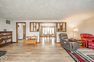 10664 S 9 W, Pendleton - 7