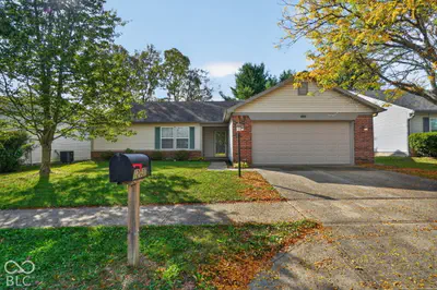 12037 Bearsdale Drive, Indianapolis