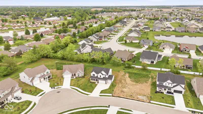 4724 White Willow Way, New Palestine - 53