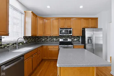 13973 Avalon East Drive, Fishers - 31