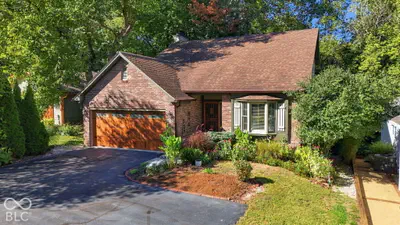 650 Oak Street, Zionsville