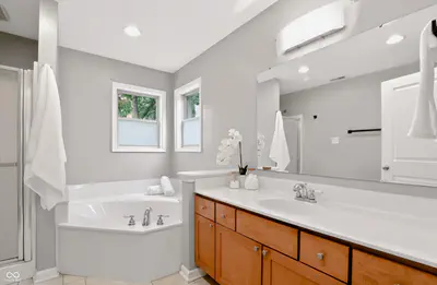 3608 Kessler Boulevard East Drive, Indianapolis - 32