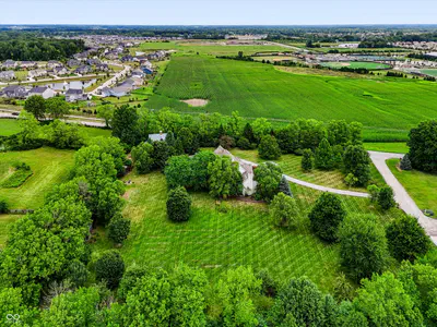 8437 500, Zionsville - 116