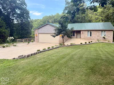 8900 Island Pond Road, Quincy - 5