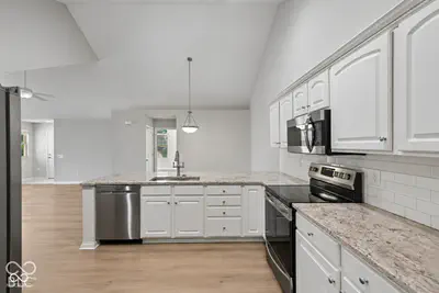 16613 Brownstone Court, Westfield - 3