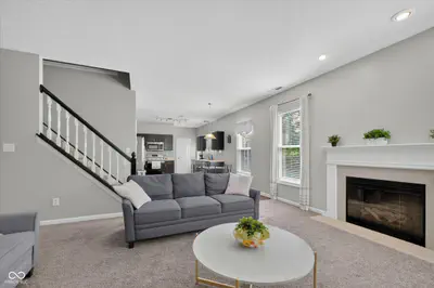 13024 Elster Way, Fishers - 17