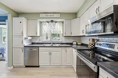 295 Bennett, Bedford - 16