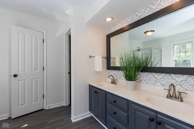 10950 Midnight Pass, Fishers - 19