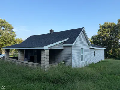 726 Heltonville Road, Bedford - 3