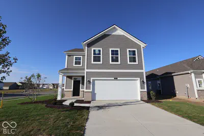 1904 Victor Higgins Drive, Shelbyville