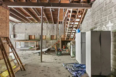 917 Hanna Avenue, Indianapolis - 74