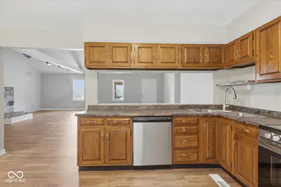 2961 N 100 W, Shelbyville - 11