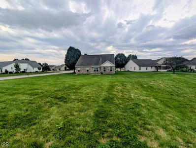 10762 Crane Drive, Indianapolis - 5