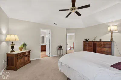 631 Burr Oak Drive, Carmel - 17