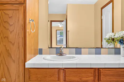 923 Washington Street, Hope - 38