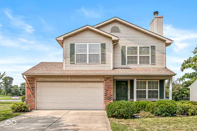 964 Millbrook Drive, Avon