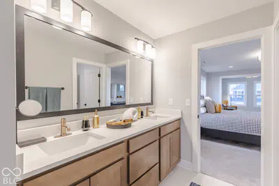 9061 Naples Way, Plainfield - 36