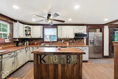 610 5th Street, Burlington - 11