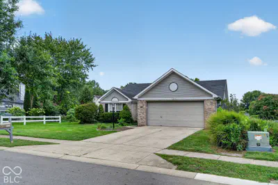 10838 Belair Drive, Carmel - 2