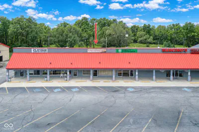 2121 Memorial Drive, New Castle - 2