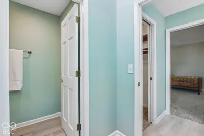 8703 Waterside Drive, Indianapolis - 41