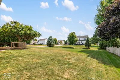 5455 Reston Drive, Plainfield - 21