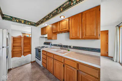 910 W Walnut, Rockville - 18