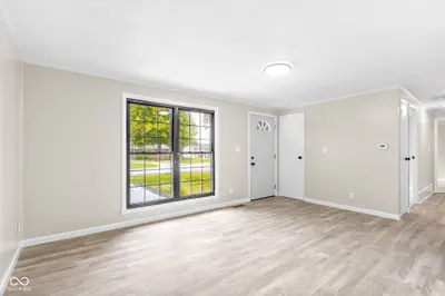 420 Redwood Drive, Seymour - 8