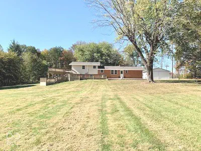 10701 S 400 W, Columbus - 75