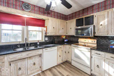 25 Fairlane Drive, Brownsburg - 8