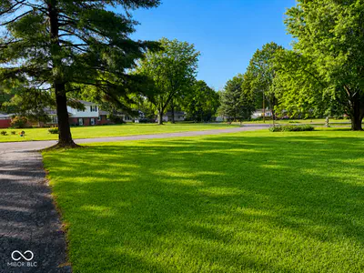 11314 Peacock Drive, Indianapolis - 12