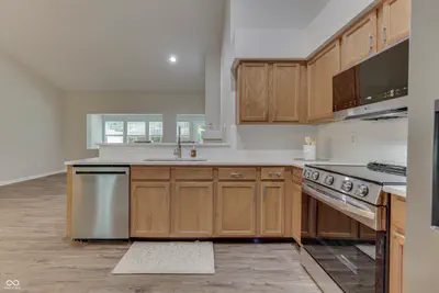 7329 Oak Knoll Drive, Indianapolis - 11