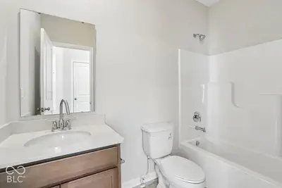 5689 Arcade Boulevard, McCordsville - 27