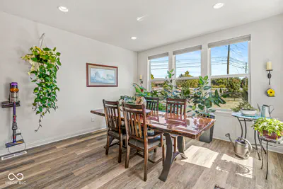 9627 Summerton Drive, Fishers - 12
