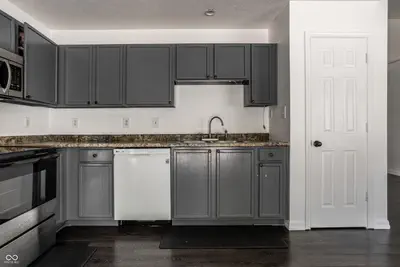 10890 Vanguard Lane, Indianapolis - 14