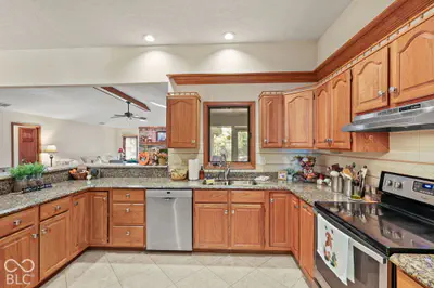 282 Adrienne Drive, Greenwood - 11