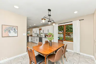 22585 Vos Hiatt Avenue, Cicero - 11