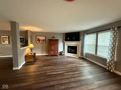 10022 Sapphire Berry Lane, Fishers - 14