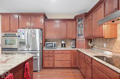 7545 Abundance Lane, Avon - 8