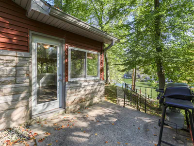 8285 Lilly Lane, Nineveh - 23